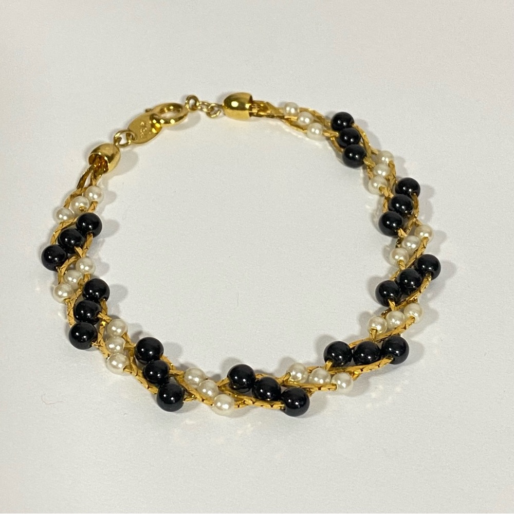 Trifari Bracelet with Black and White Beads